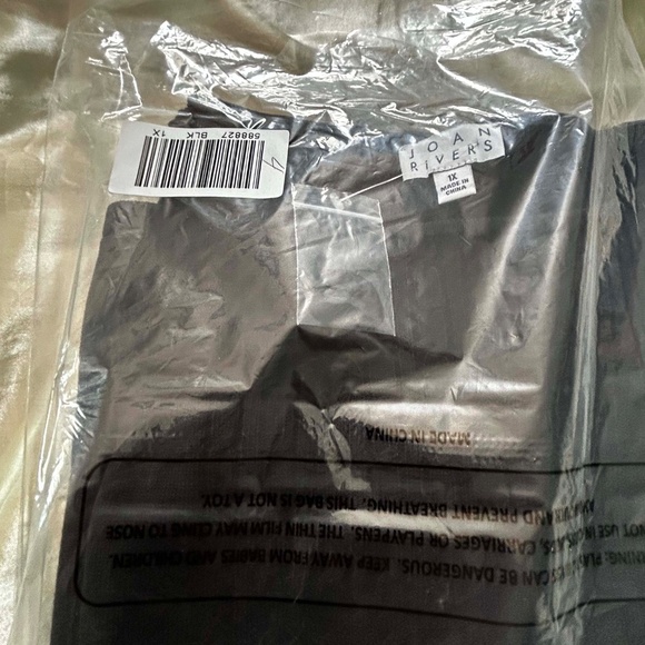 RIBBED KNIT SWEATER WITH MATCHING SCARF, BLACK, SZ 1X, SOFT FABRIC, LONG SLEEVES - Picture 14 of 16